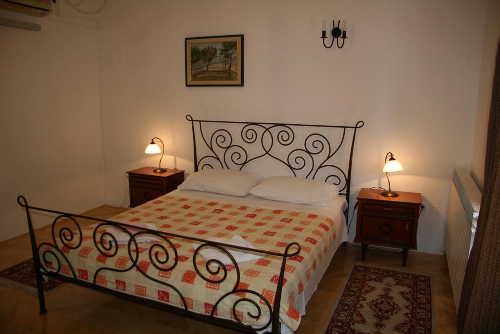 Apartments Karabaic Krk Krk Town Exterior photo